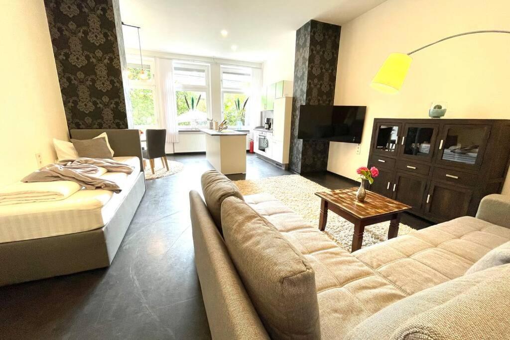 Villa Einhorn: Altstadt Loft Mit Privater Terrasse Гослар Экстерьер фото